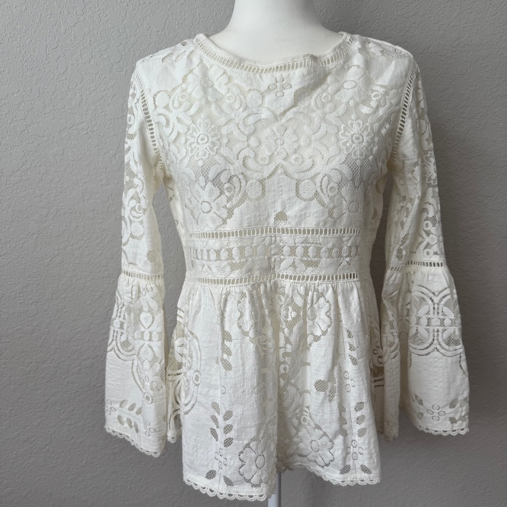 New Spell & The Gypsy Lace Crochet Clover Top Boho Bell Sleeves Size XS E